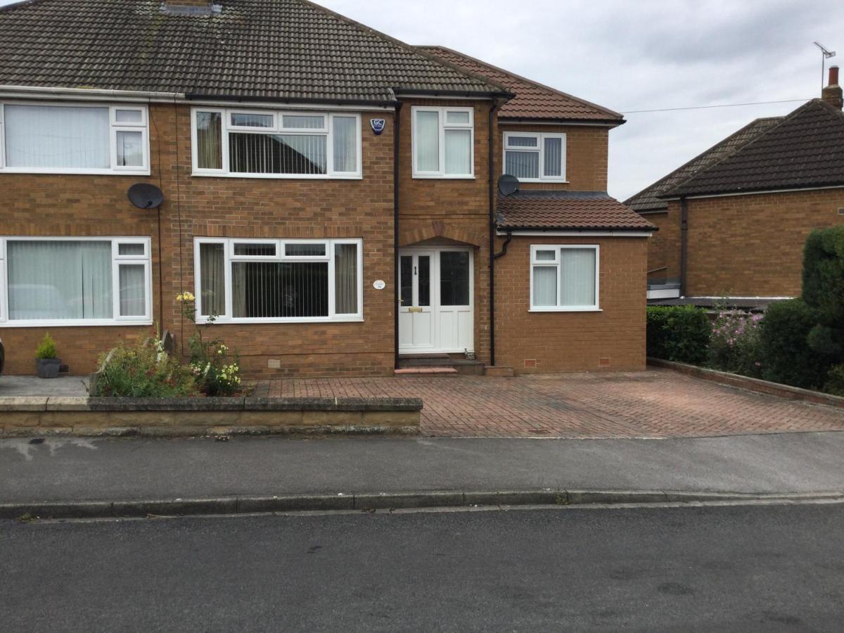 Large 4 Bedroom Home In Boston Spa Village In-Between York, Harrogate And Leeds, Sleeps 9 Eksteriør bilde