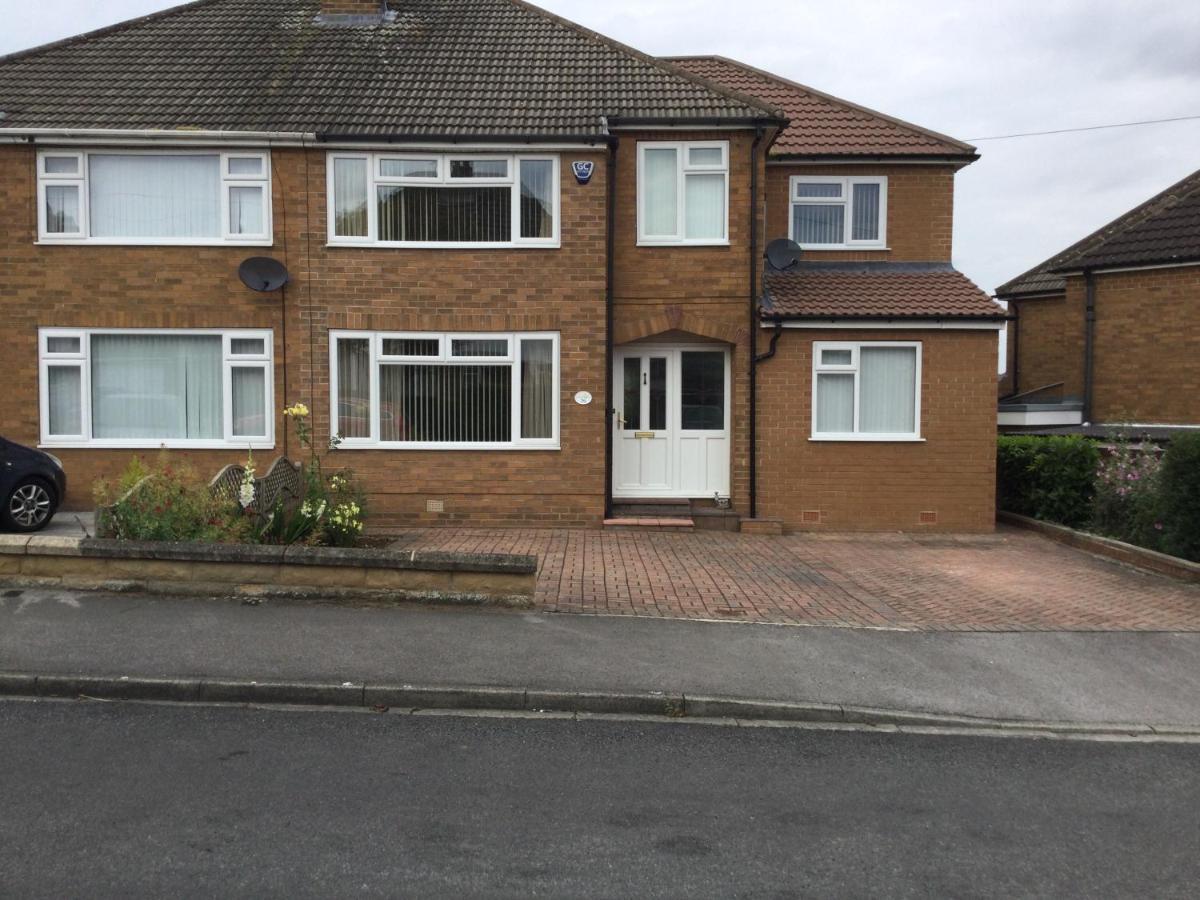 Large 4 Bedroom Home In Boston Spa Village In-Between York, Harrogate And Leeds, Sleeps 9 Eksteriør bilde