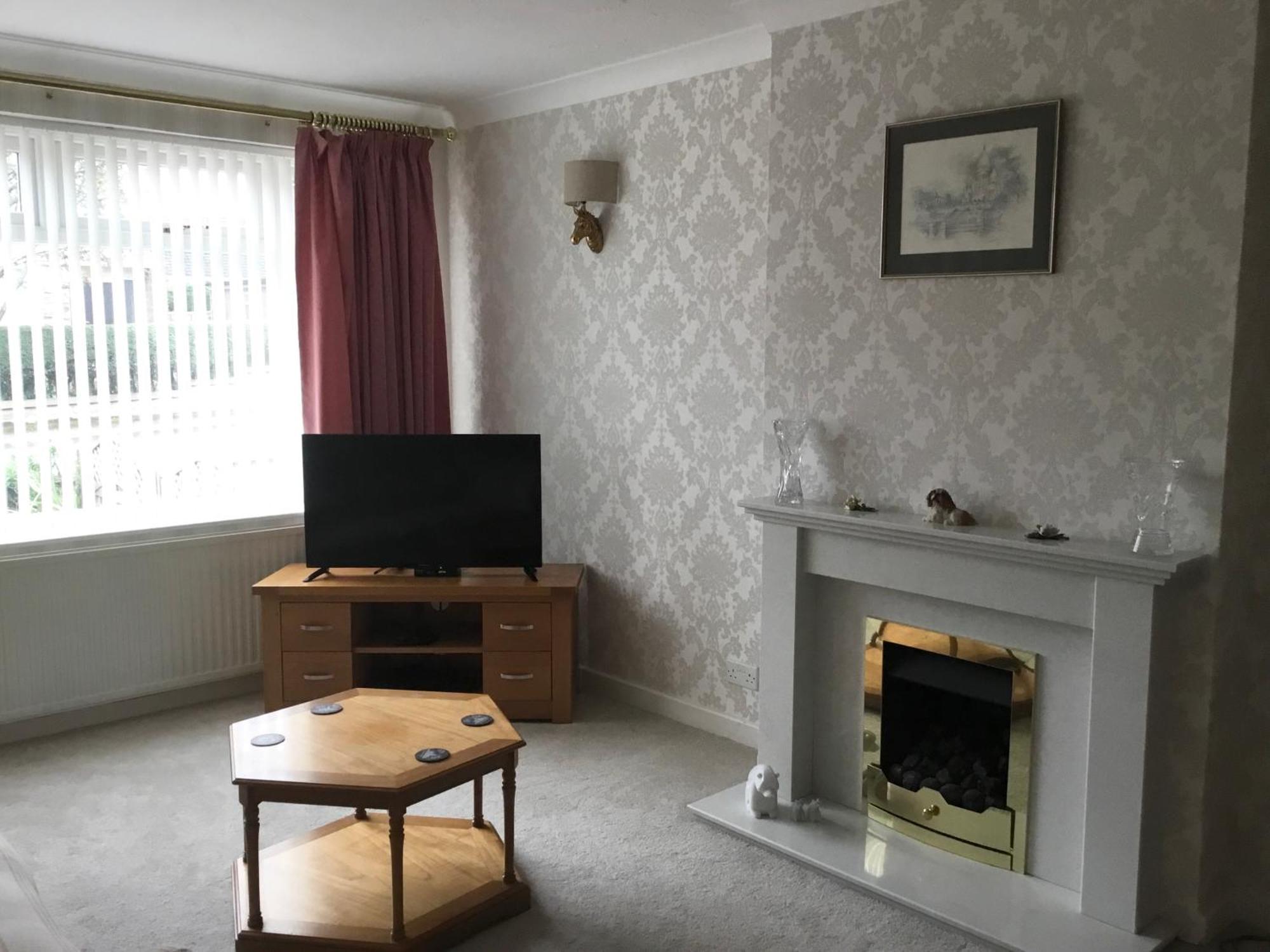 Large 4 Bedroom Home In Boston Spa Village In-Between York, Harrogate And Leeds, Sleeps 9 Eksteriør bilde